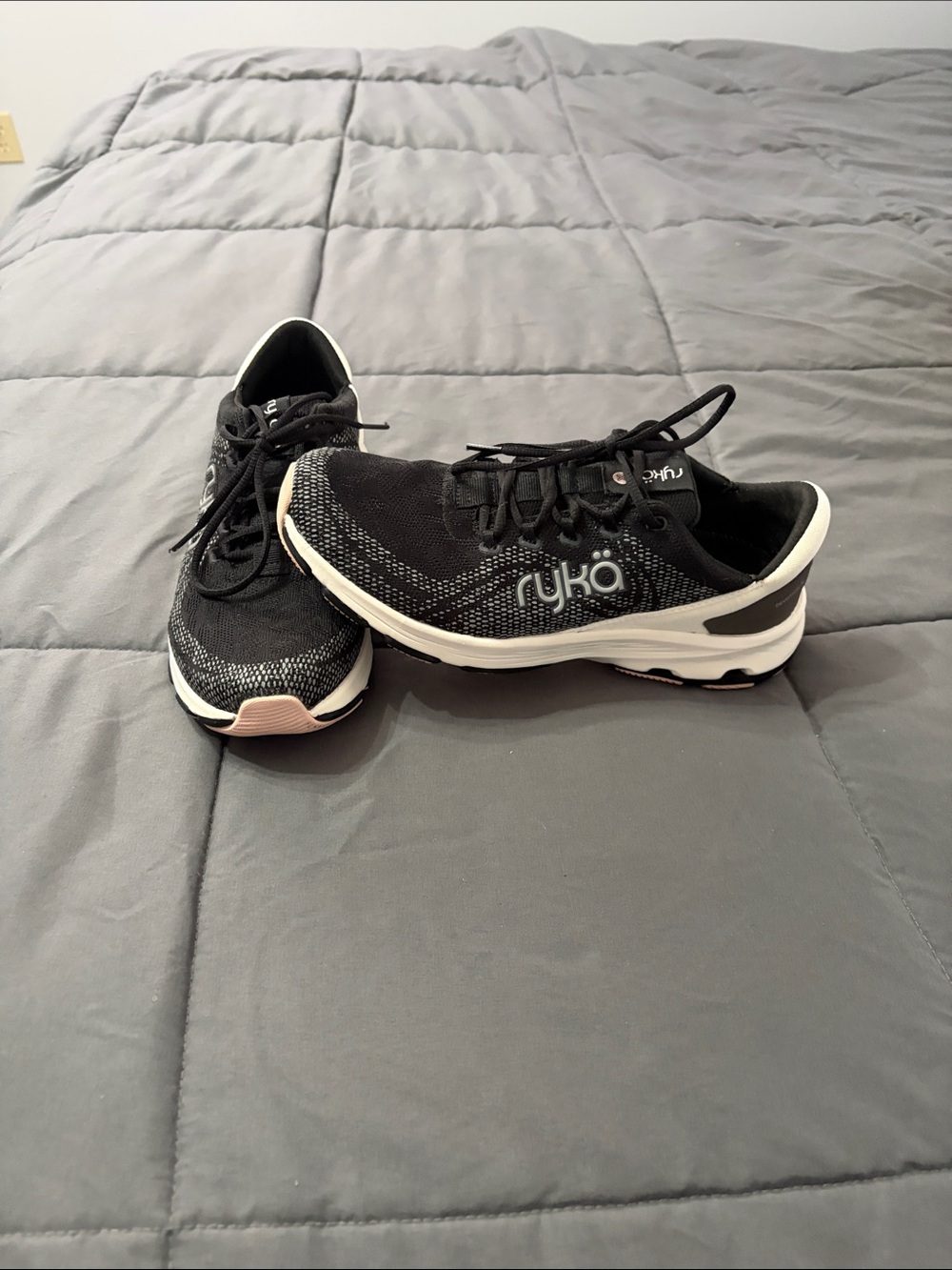 Ryka size 8.5